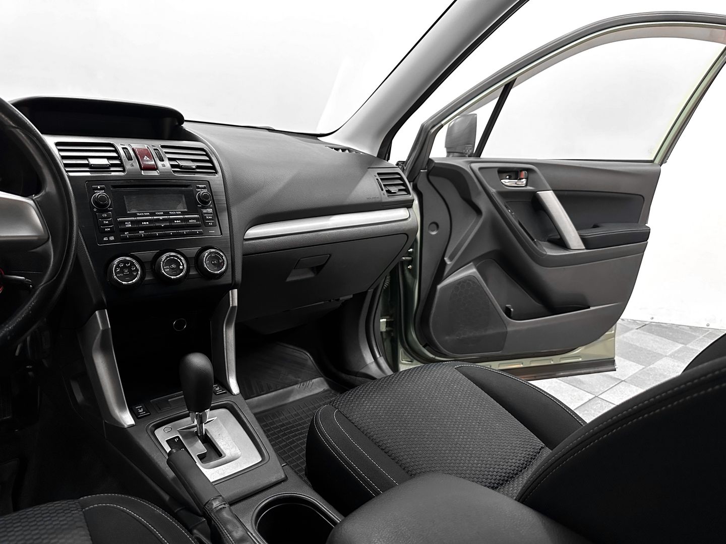 Subaru Forester, IV 2.0 CVT (150 л.с.) 4WD