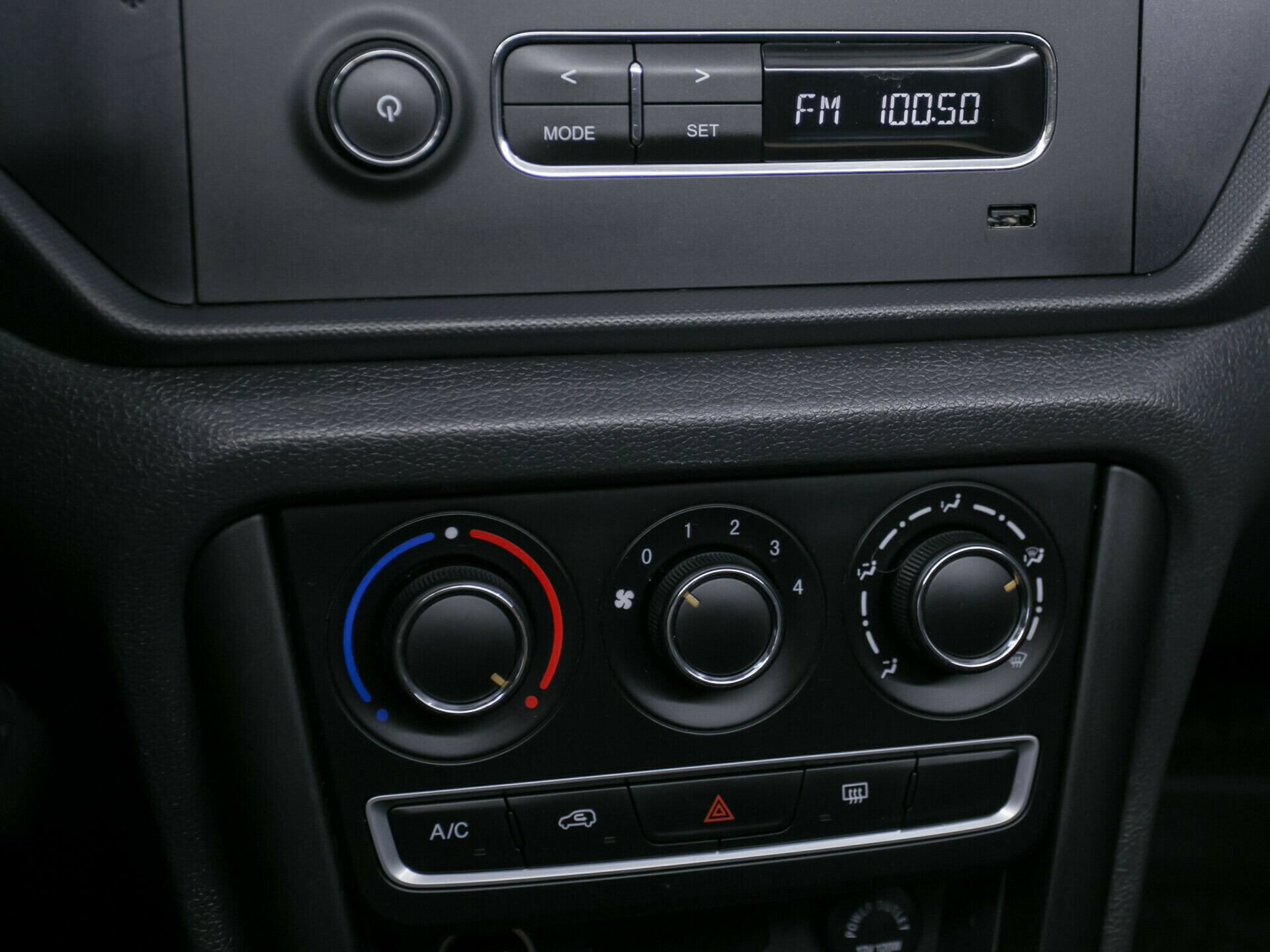 Chery Tiggo 3, I 1.6 MT (126 л.с.)