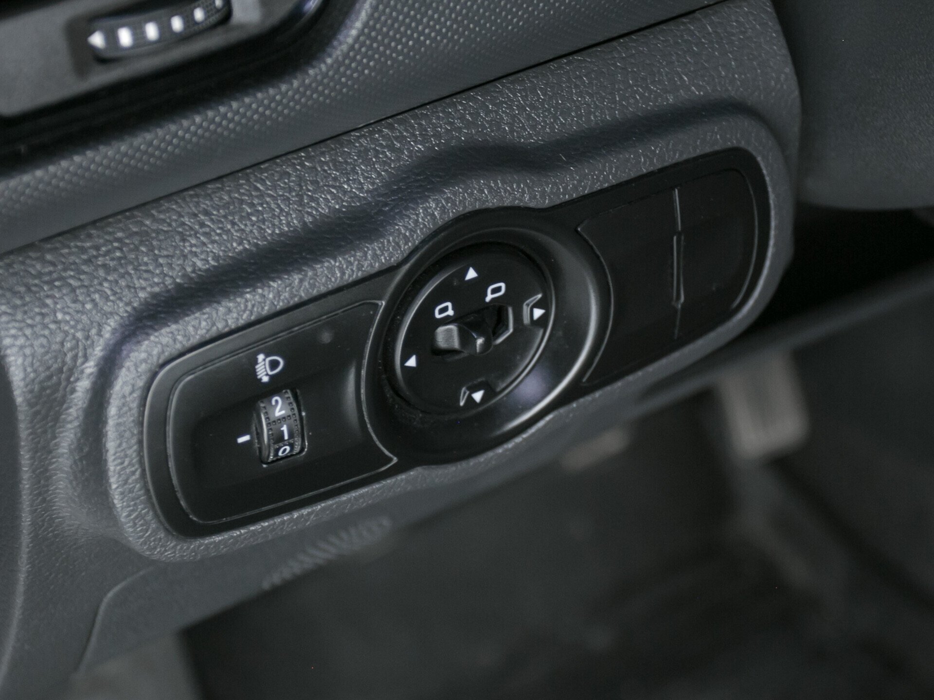 Chery Tiggo 3, I 1.6 MT (126 л.с.)