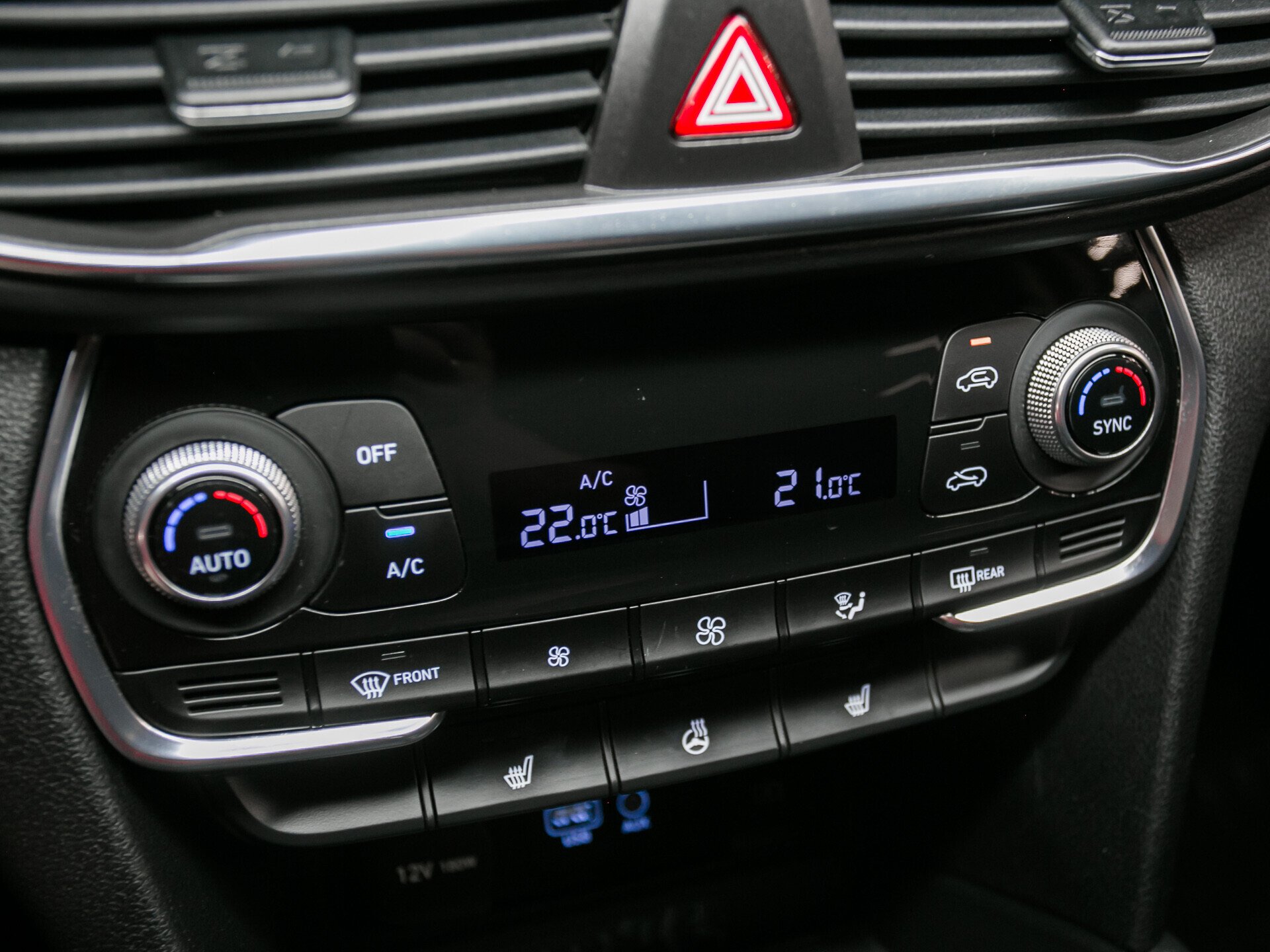 Hyundai Santa Fe, IV 2.2d AT (200 л.с.) 4WD