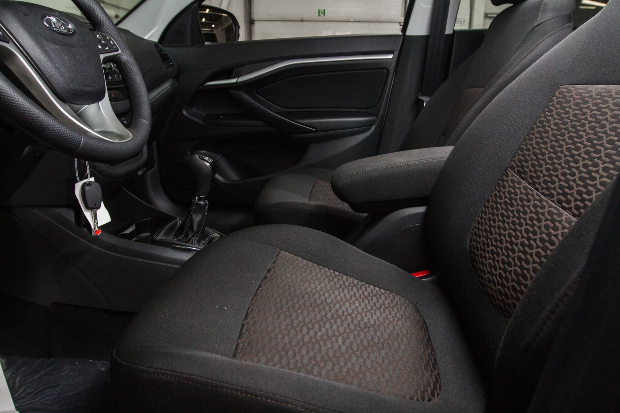 LADA (ВАЗ) Vesta, I SW Cross 1.6 MT (106 л.с.)