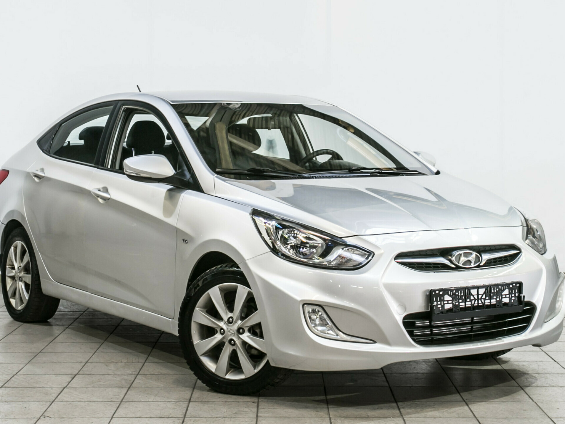 Hyundai Solaris, I 1.6 MT (123 л.с.)