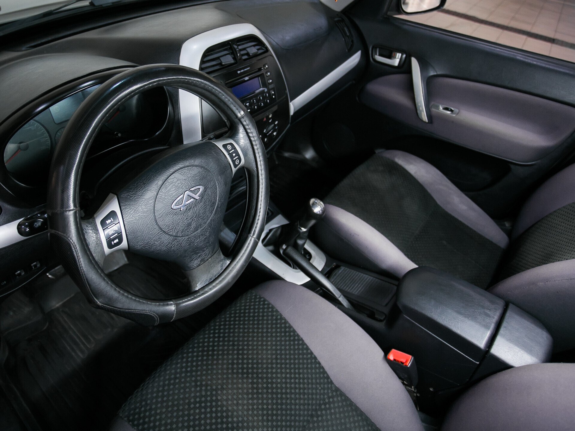 Chery Tiggo (T11), I 1.6 MT (119 л.с.)