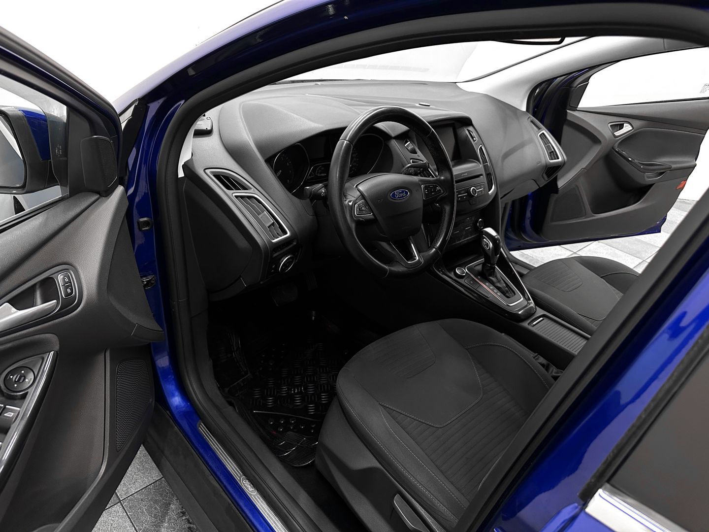 Ford Focus, III Рестайлинг 1.5 AT (150 л.с.)