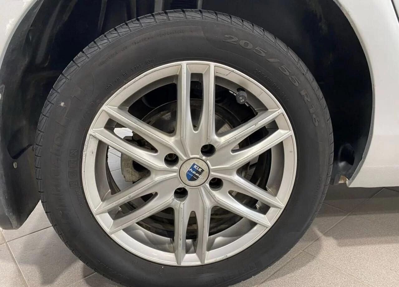 Citroen C4, II 1.6 MT (120 л.с.)