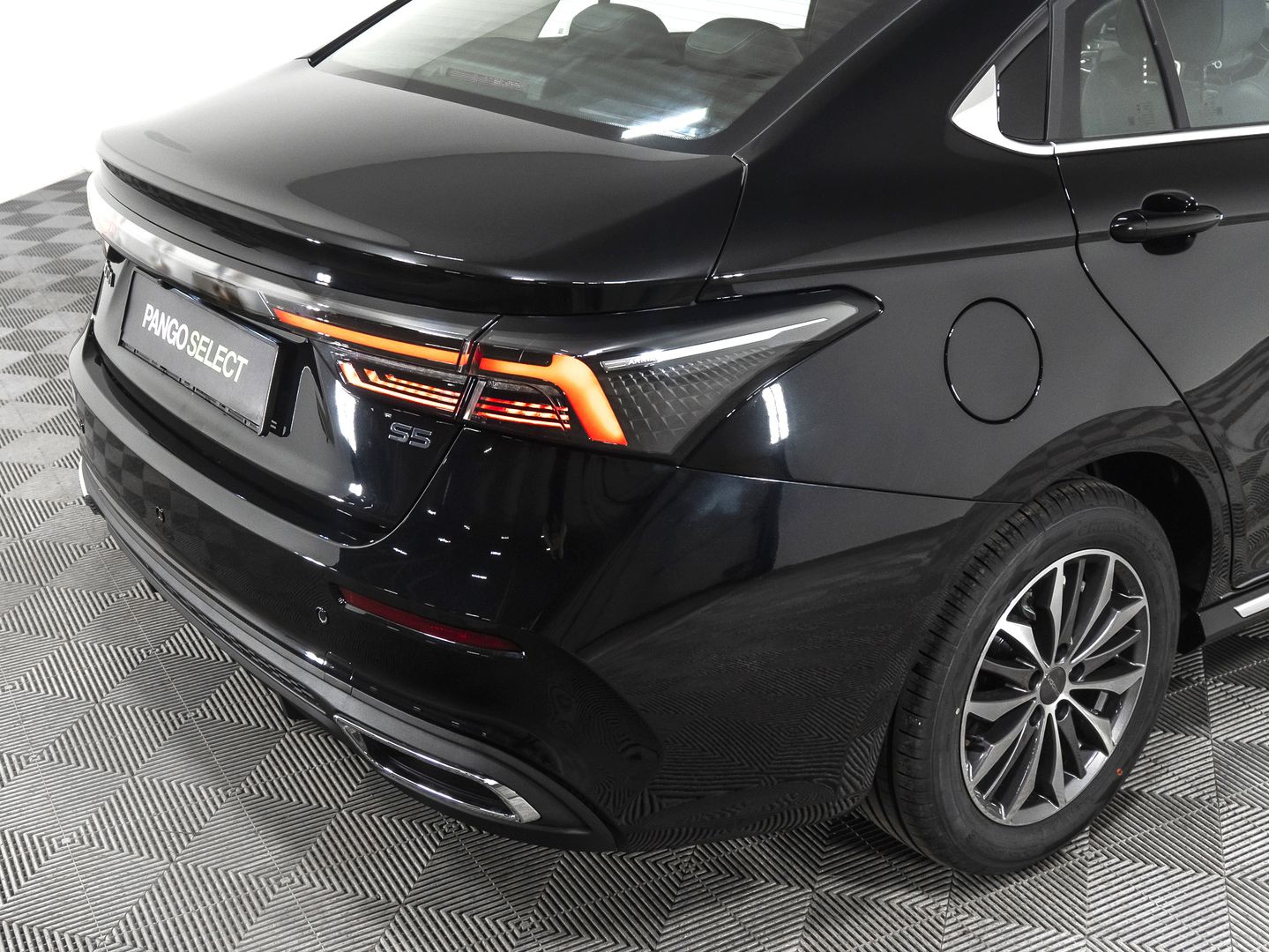 Omoda S5 1.5 CVT (147 л.с.)