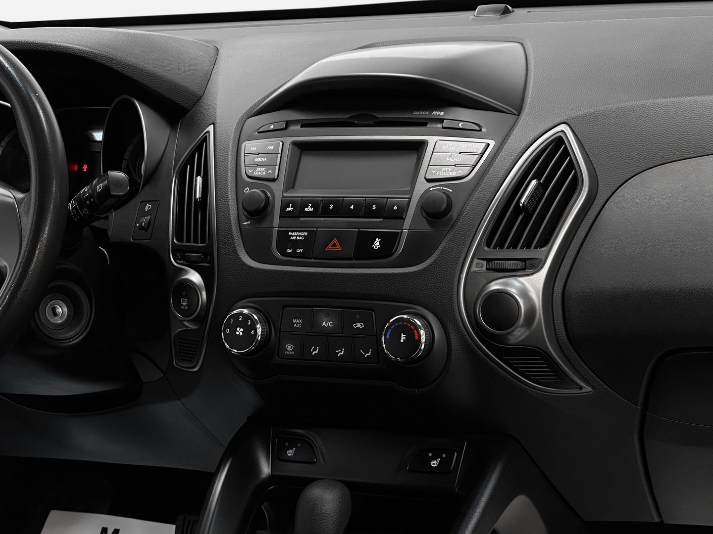 Hyundai ix35, I Рестайлинг 2.0 AT (150 л.с.)