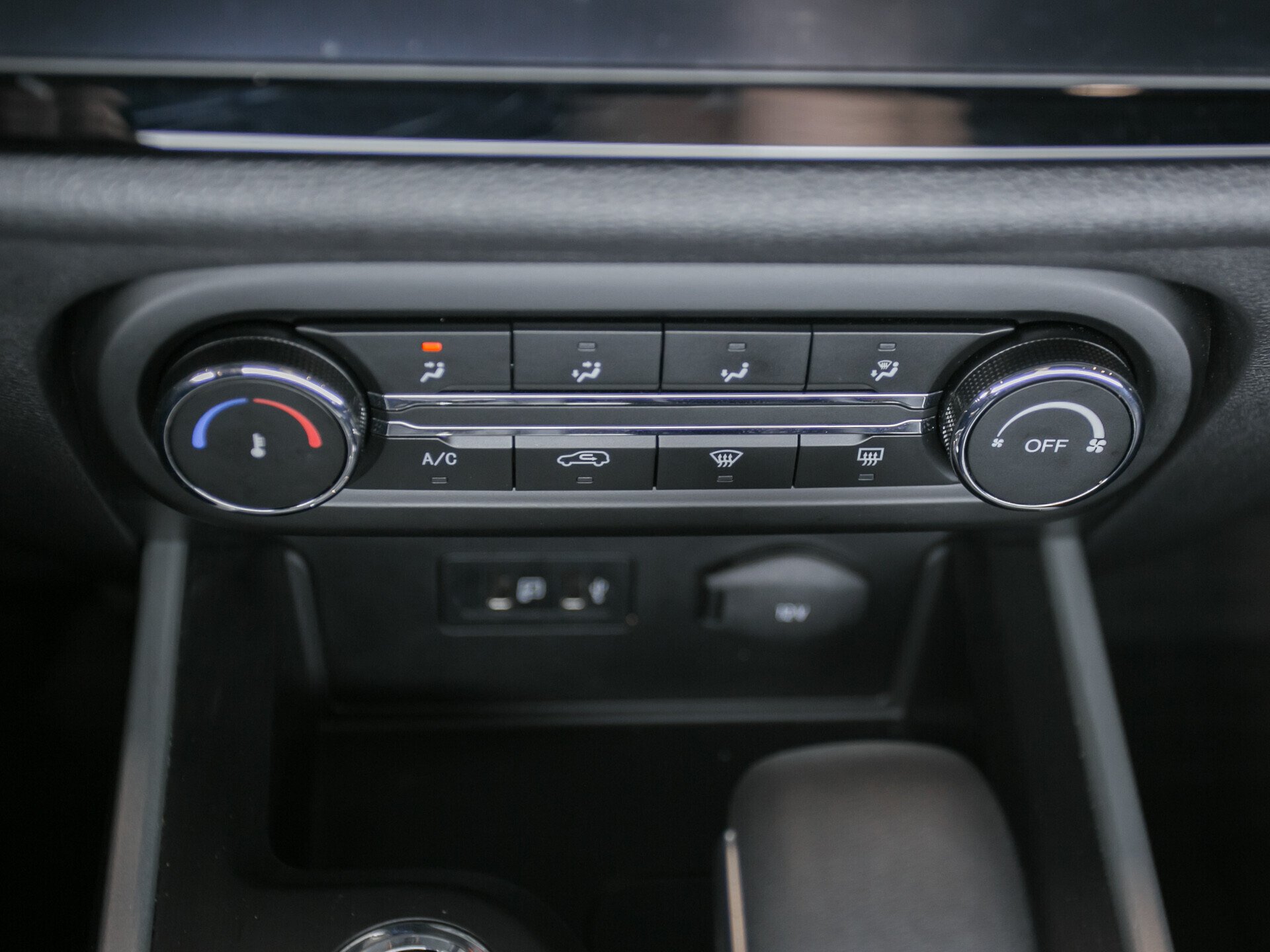 Chery Tiggo 4, I Рестайлинг 2.0 CVT (122 л.с.)