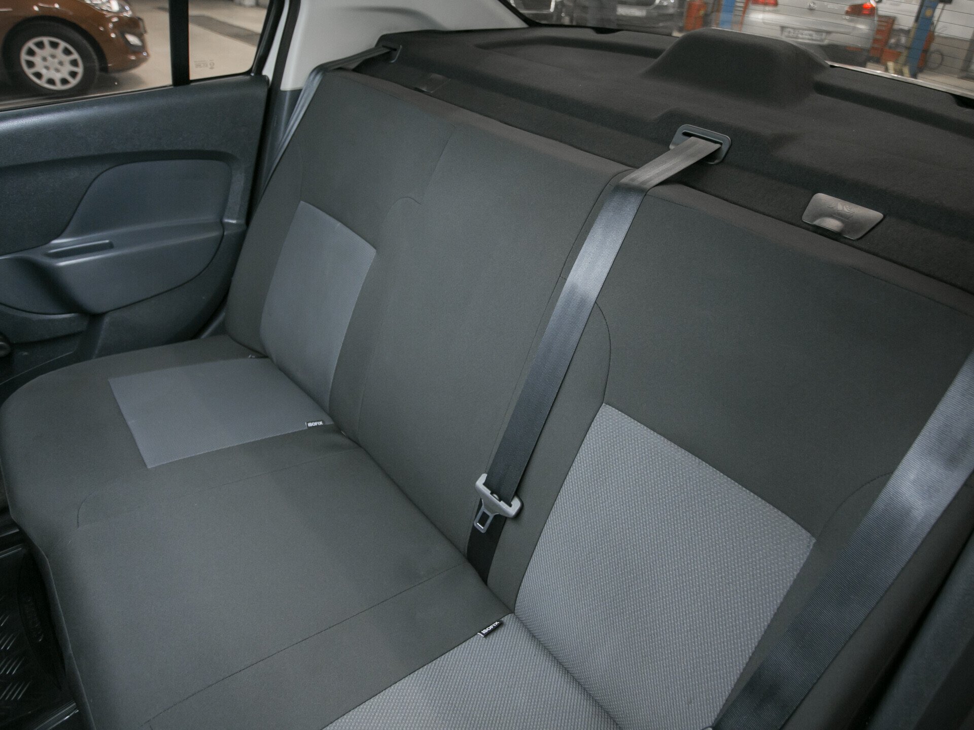 Renault Logan, II 1.6 MT (82 л.с.)