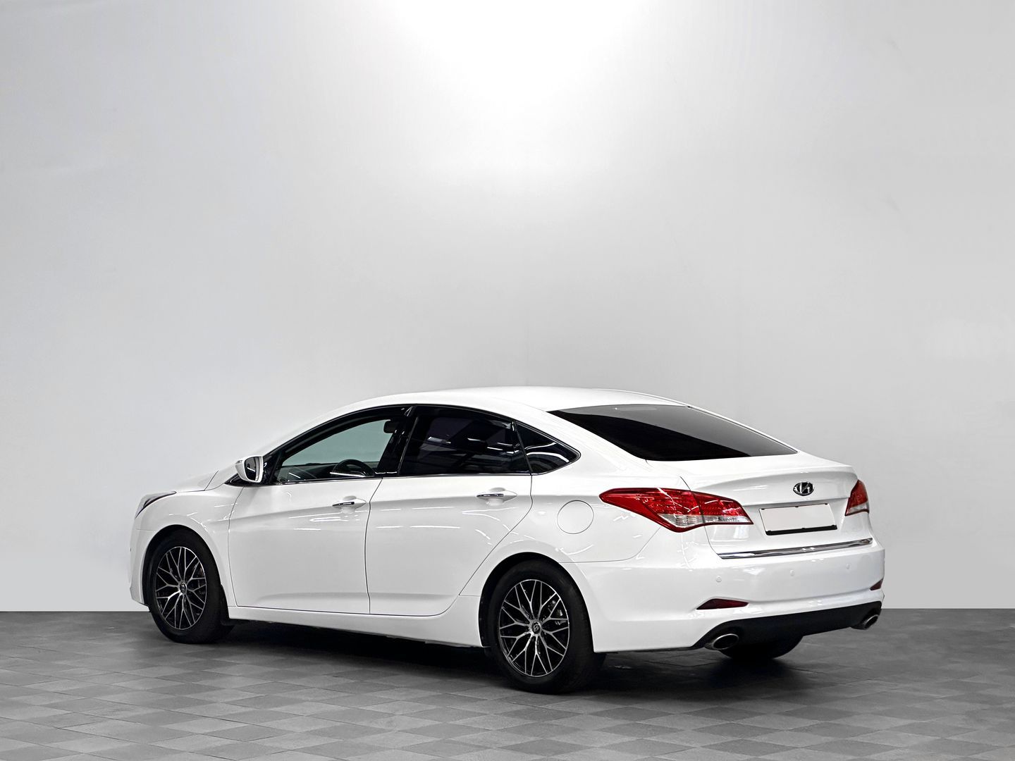 Hyundai i40, I 2.0 AT (150 л.с.)