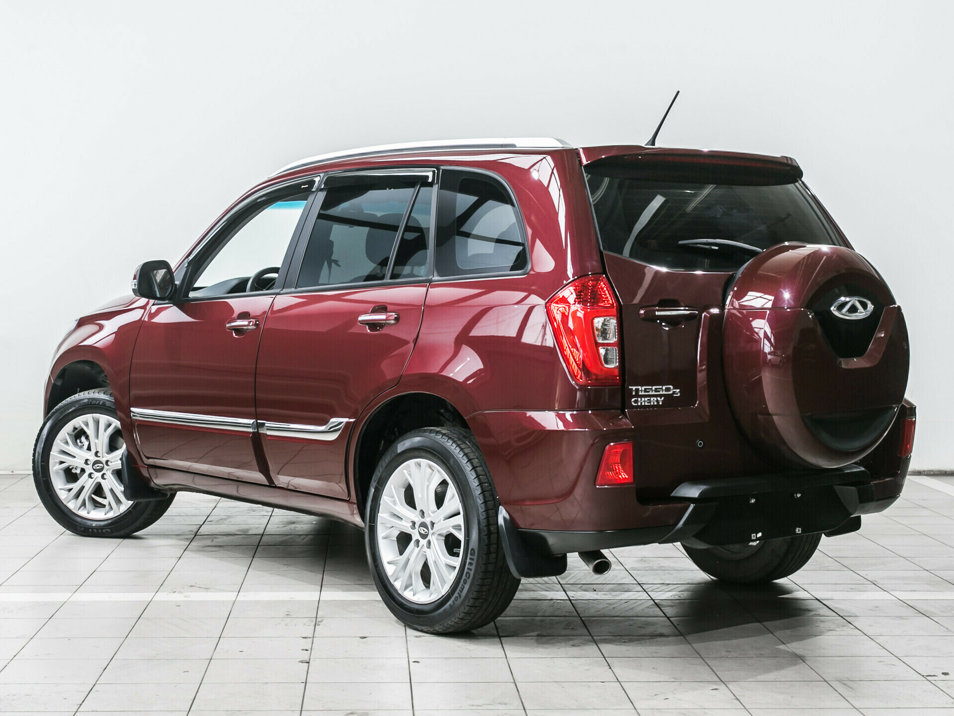 Chery Tiggo 3, I 1.6 MT (126 л.с.)
