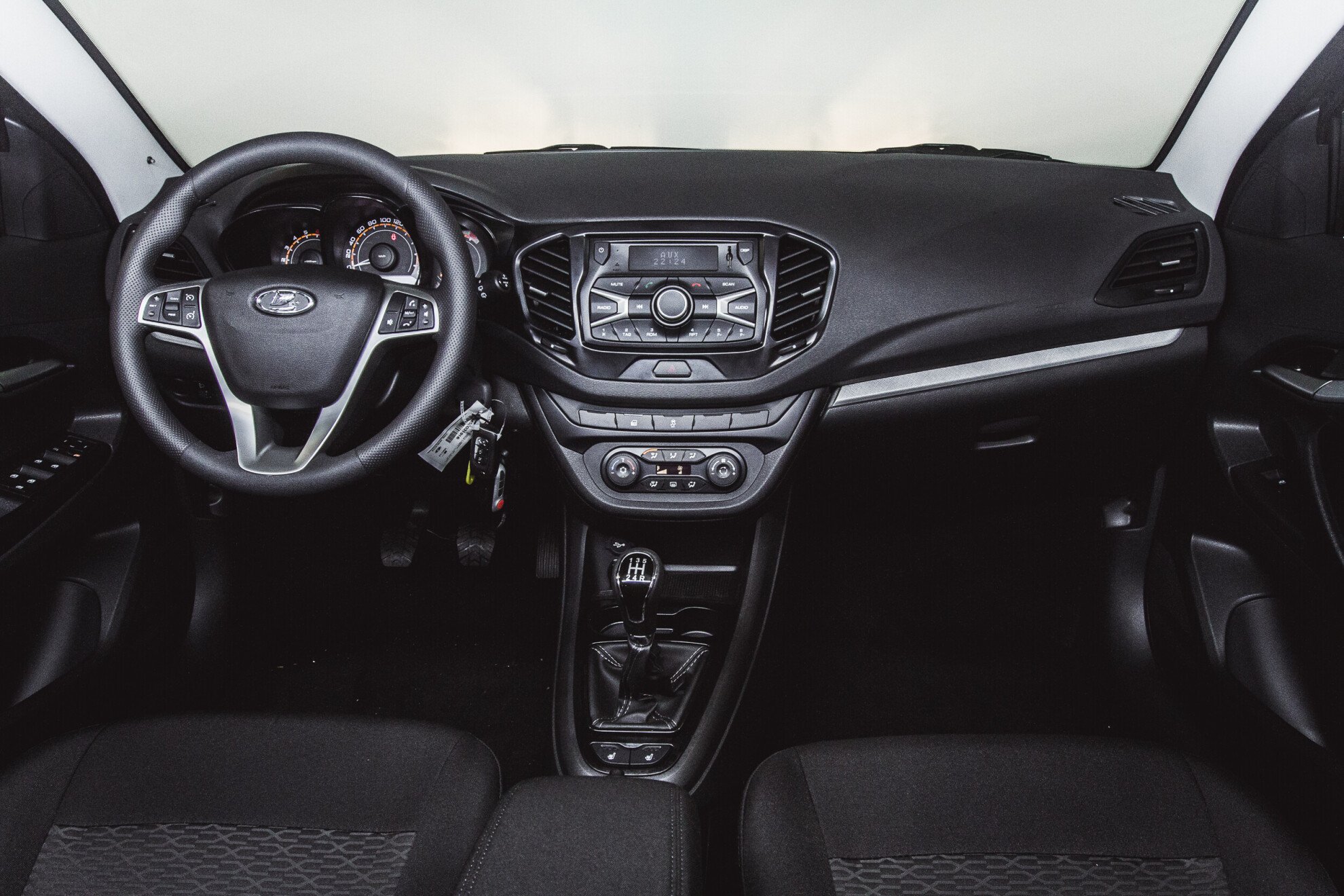 LADA (ВАЗ) Vesta, I SW Cross 1.6 MT (106 л.с.)