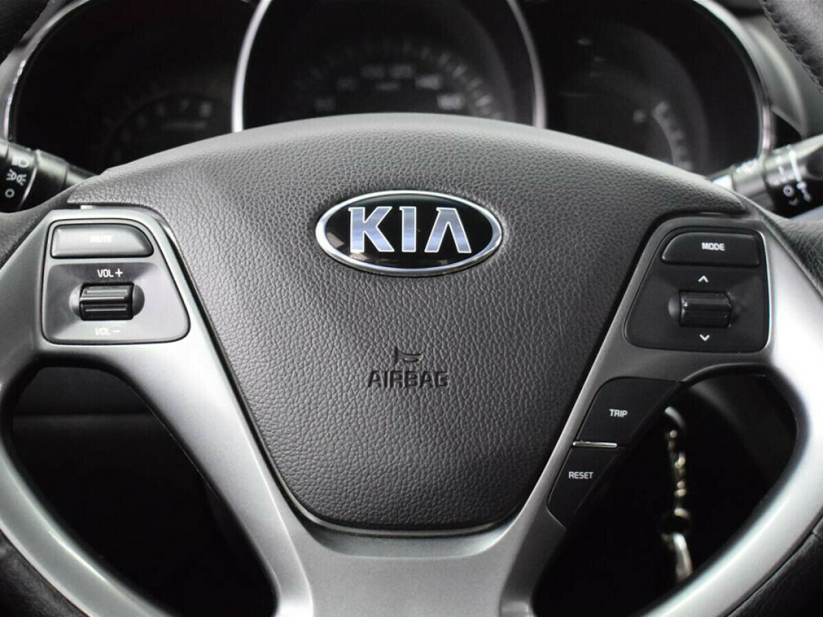 Kia Rio, III Рестайлинг 1.6 MT (123 л.с.)