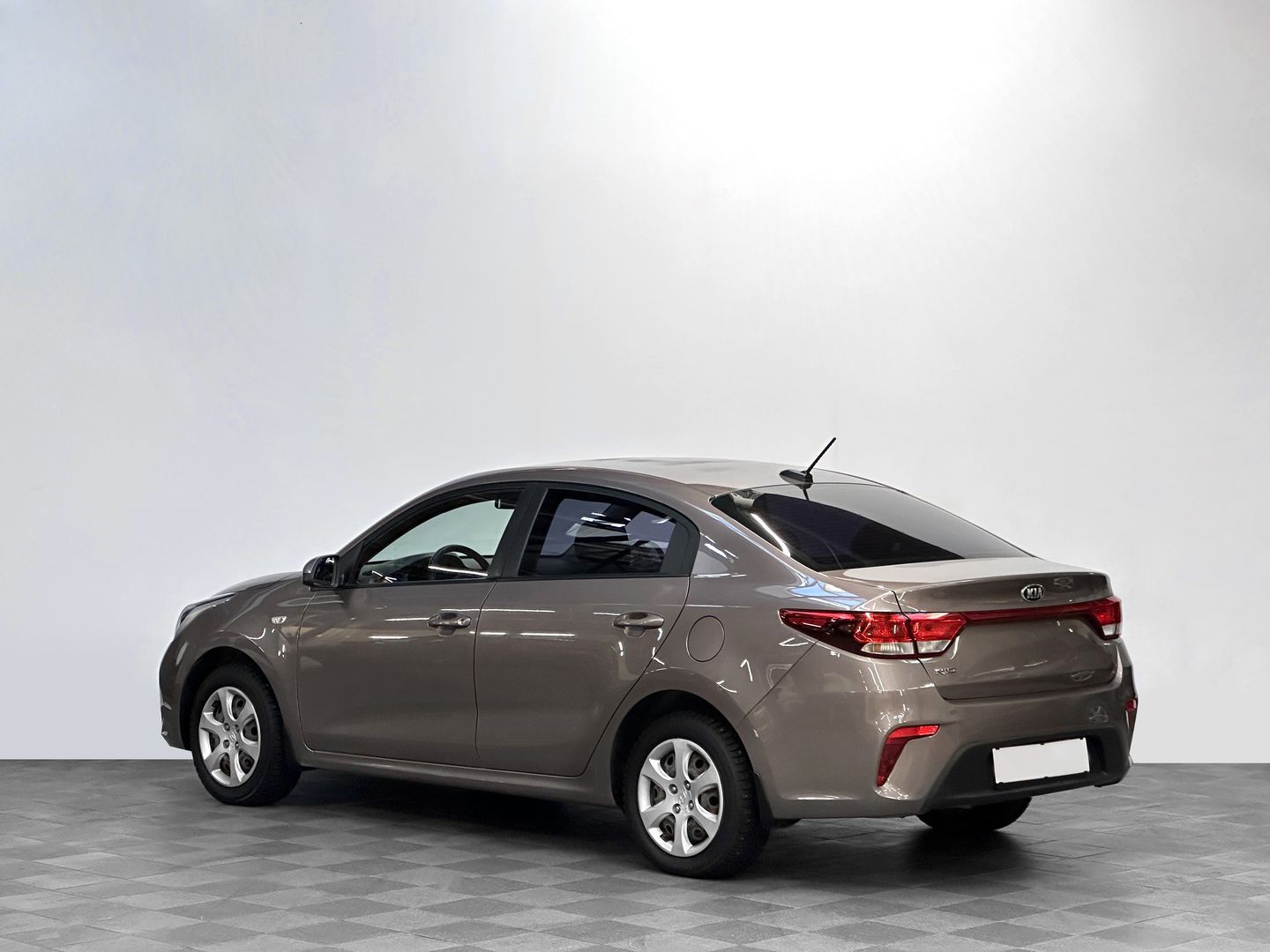 Kia Rio, IV 1.6 AT (123 л.с.)