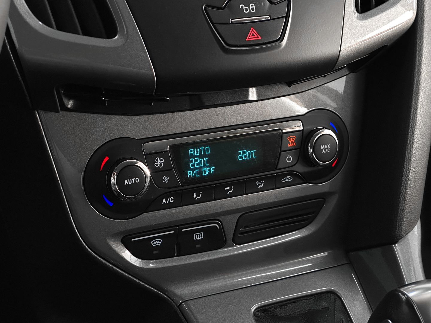 Ford Focus, III 1.6 AMT (125 л.с.)