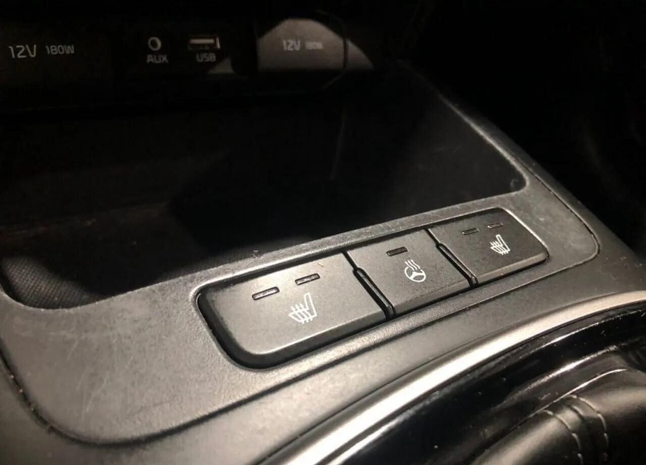 Kia Rio, IV X-Line 1.4 AT (100 л.с.)