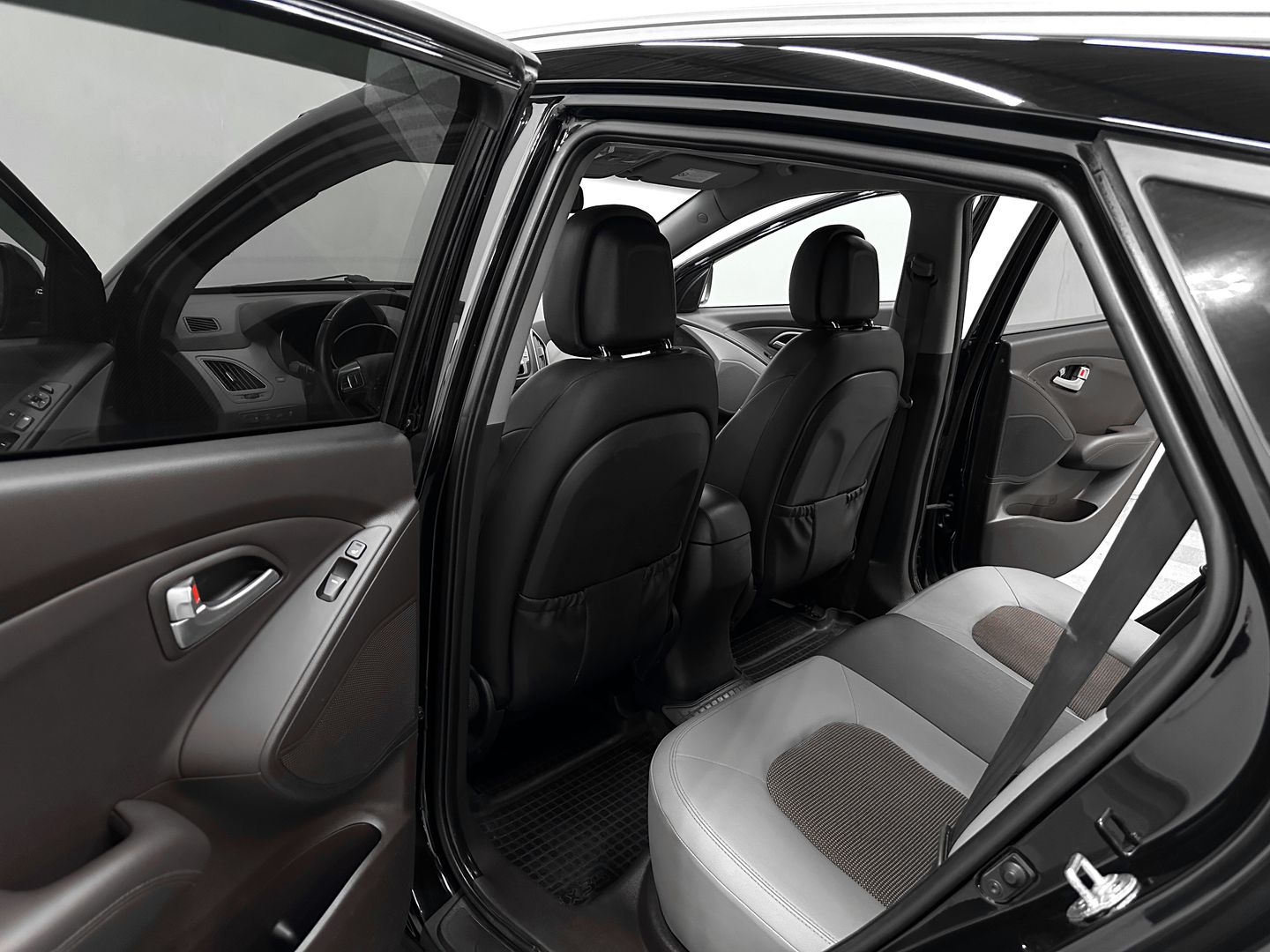 Hyundai ix35, I 2.0d AT (184 л.с.) 4WD