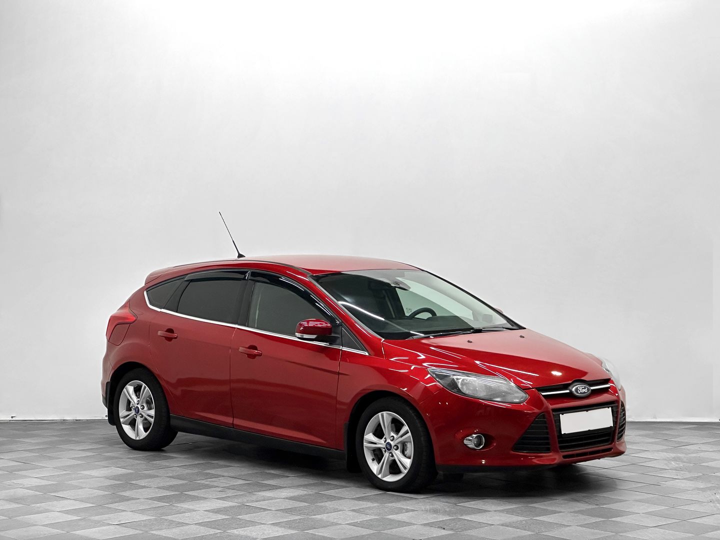 Ford Focus, III 1.6 AMT (125 л.с.)