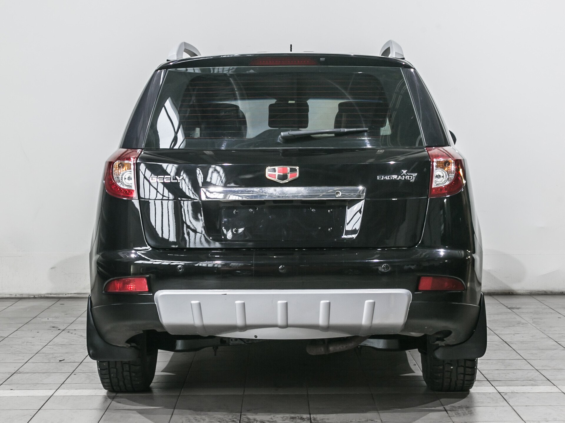 Geely Emgrand X7, I 2.0 MT (139 л.с.)