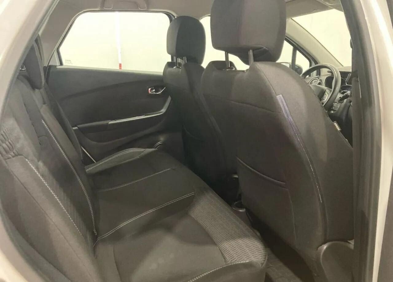 Renault Kaptur, I 1.6 MT (114 л.с.)