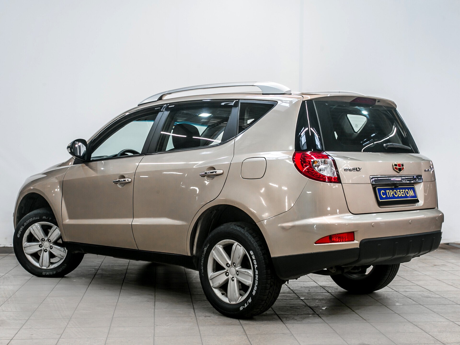 Geely Emgrand X7, I 2.4 AT (148 л.с.)