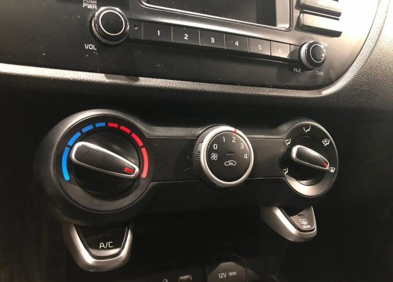 Kia Rio, IV X-Line 1.4 AT (100 л.с.)