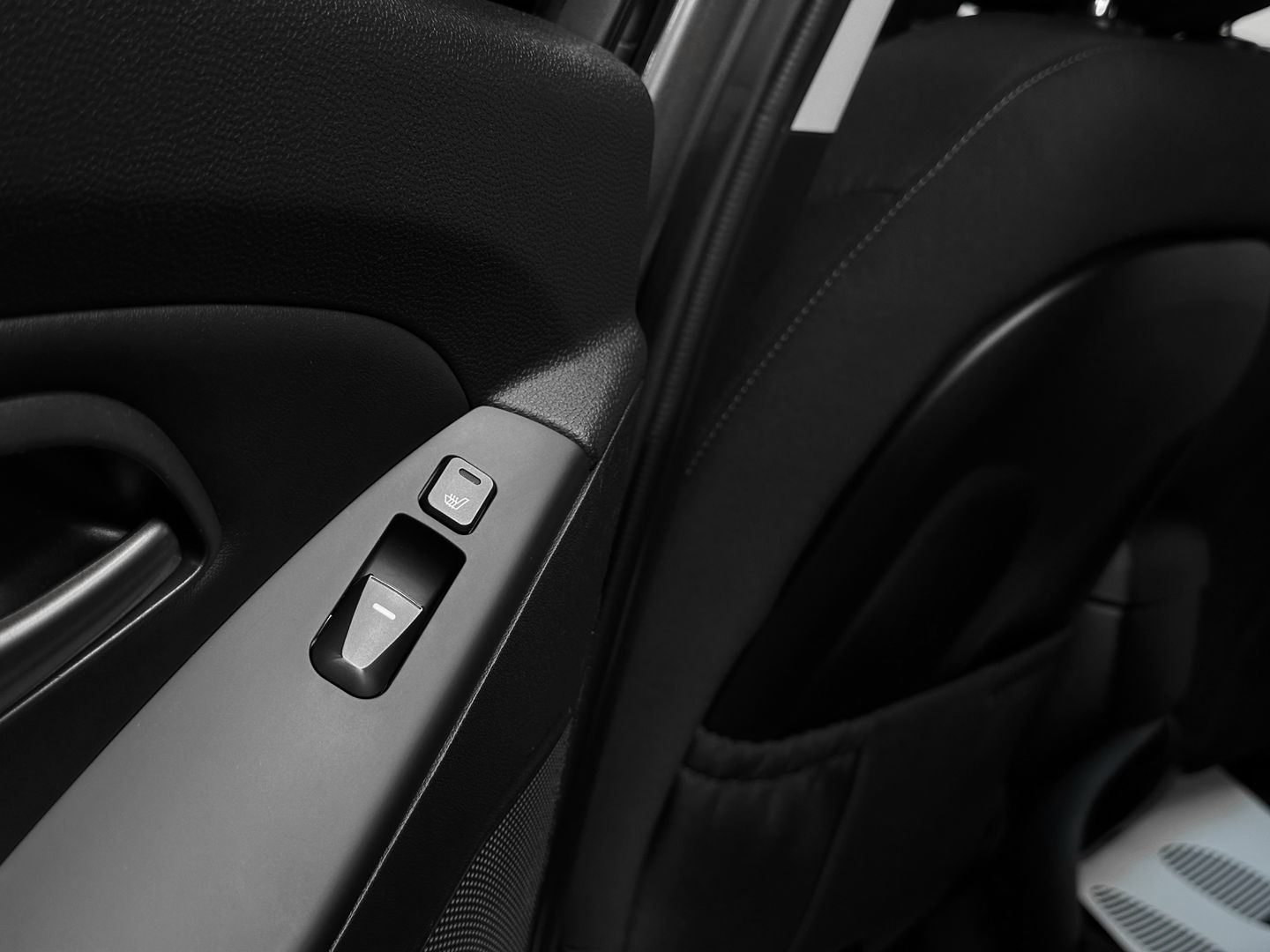 Hyundai ix35, I Рестайлинг 2.0 AT (150 л.с.)