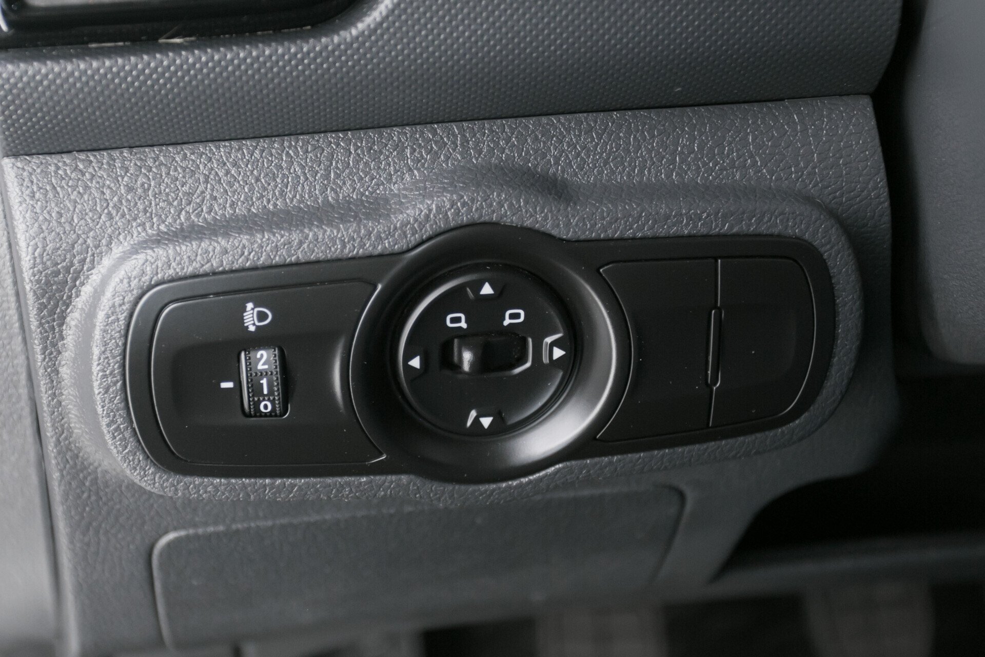 Chery Tiggo 3, I 1.6 MT (126 л.с.)