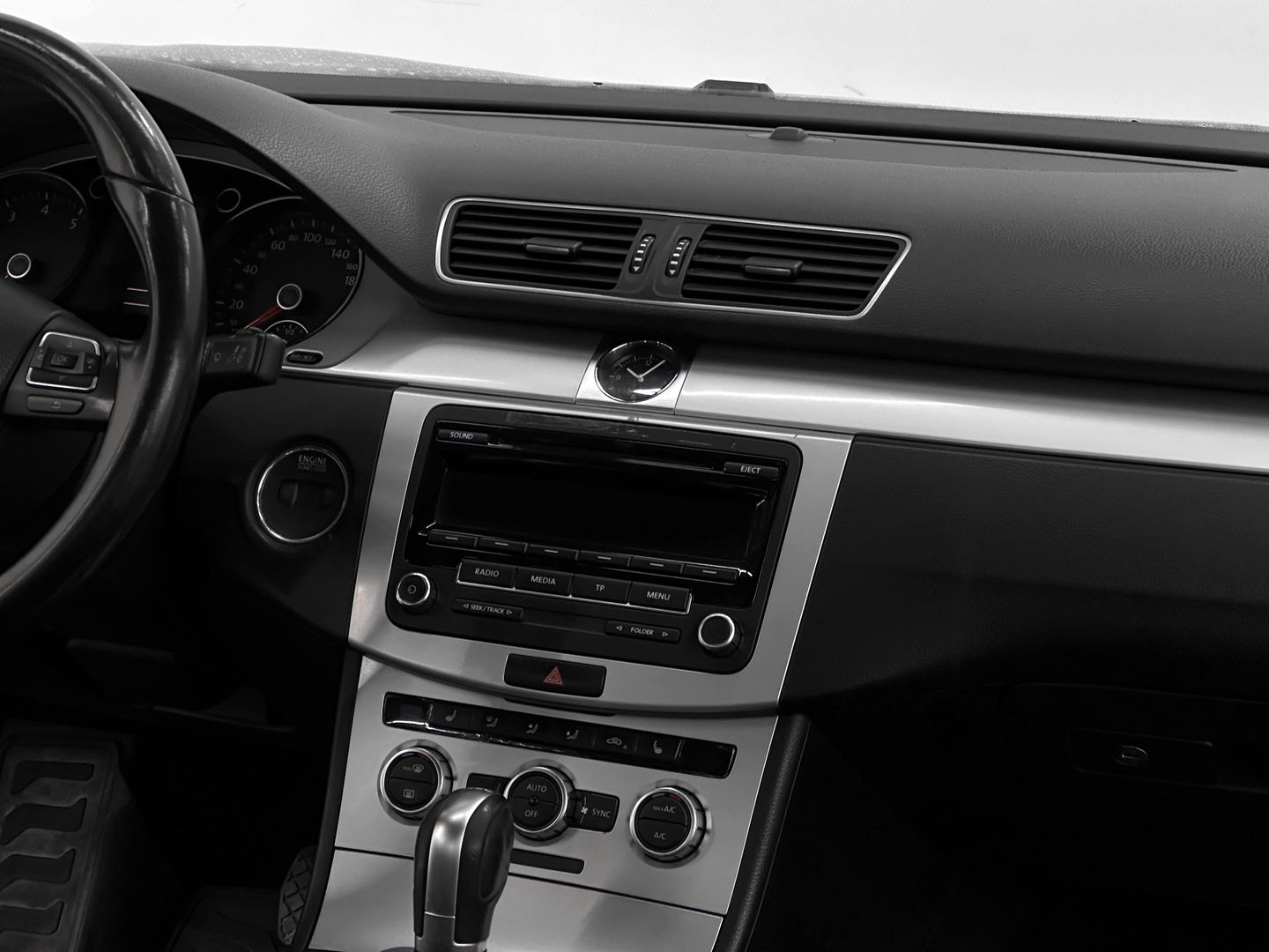 Volkswagen Passat, B7 1.8 AMT (152 л.с.)