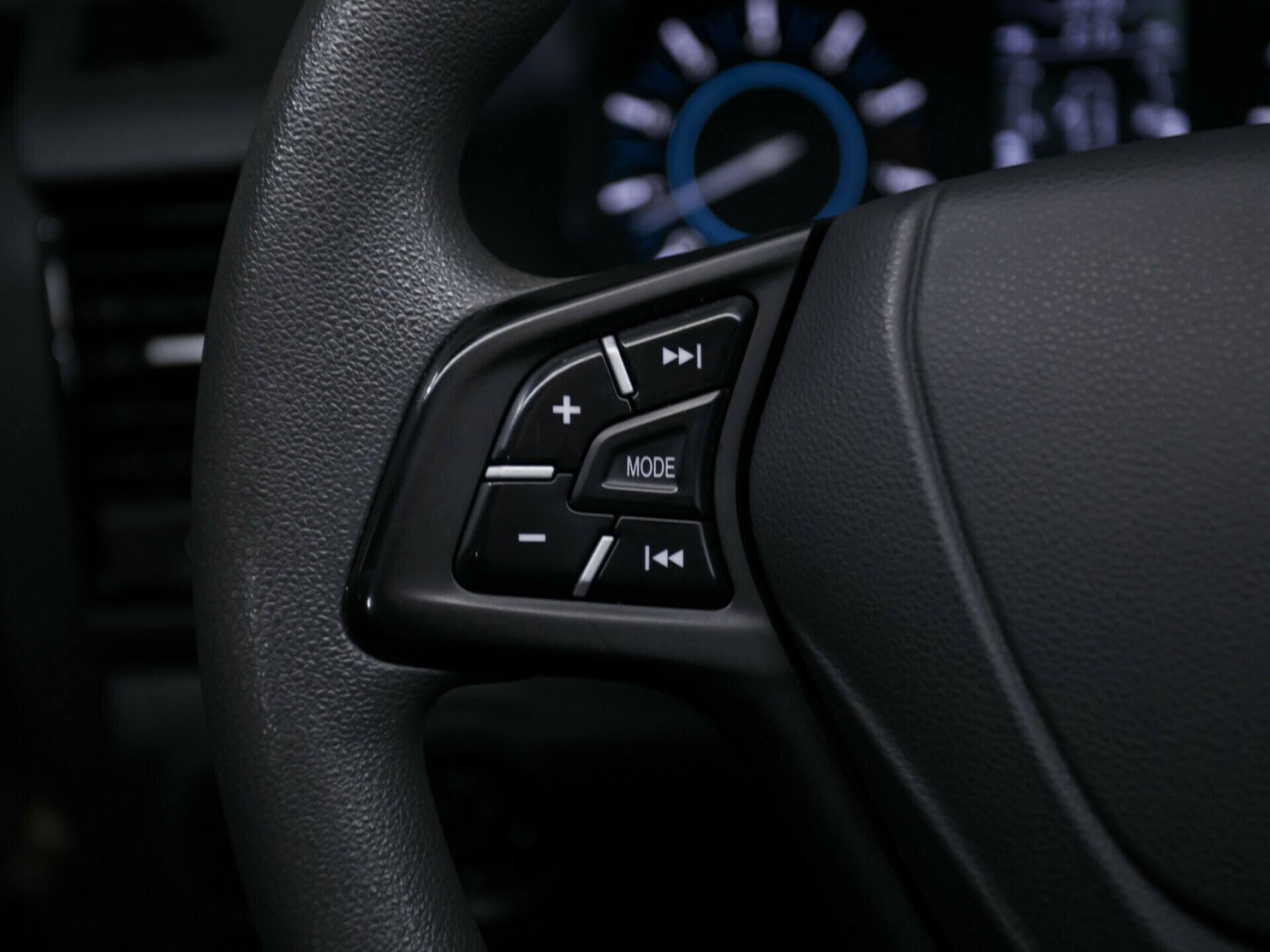 Chery Tiggo 3, I 1.6 MT (126 л.с.)