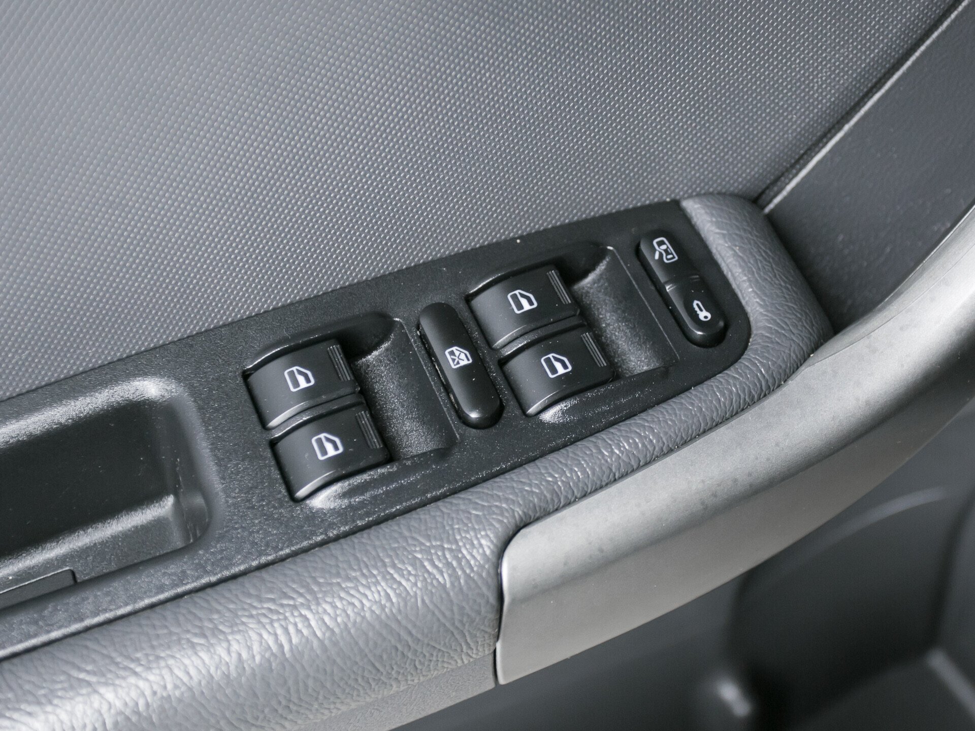 Chery Tiggo (T11), I Рестайлинг (FL) 1.9 MT (132 л.с.)