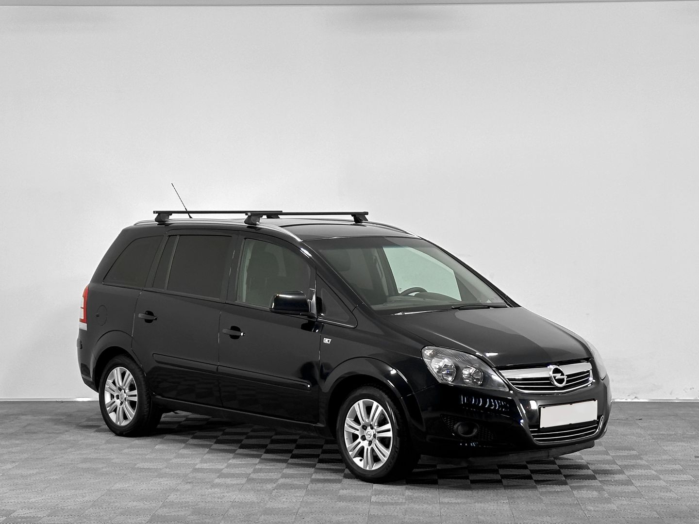 Opel Zafira, B Рестайлинг 1.8 MT (140 л.с.)