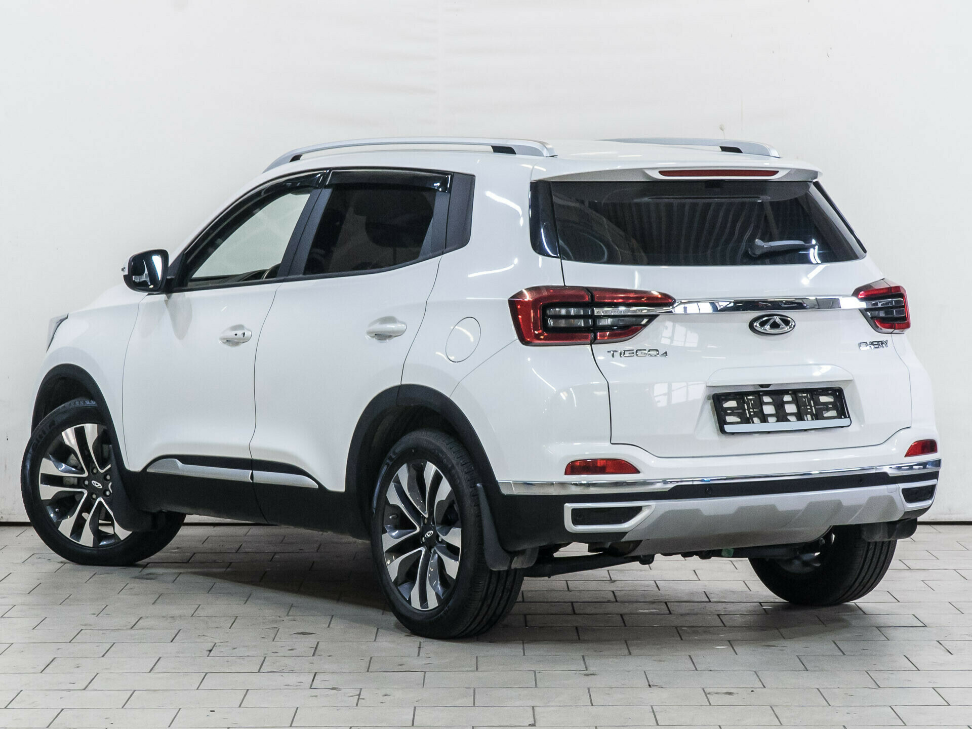 Chery Tiggo 4, I Рестайлинг 2.0 CVT (122 л.с.)