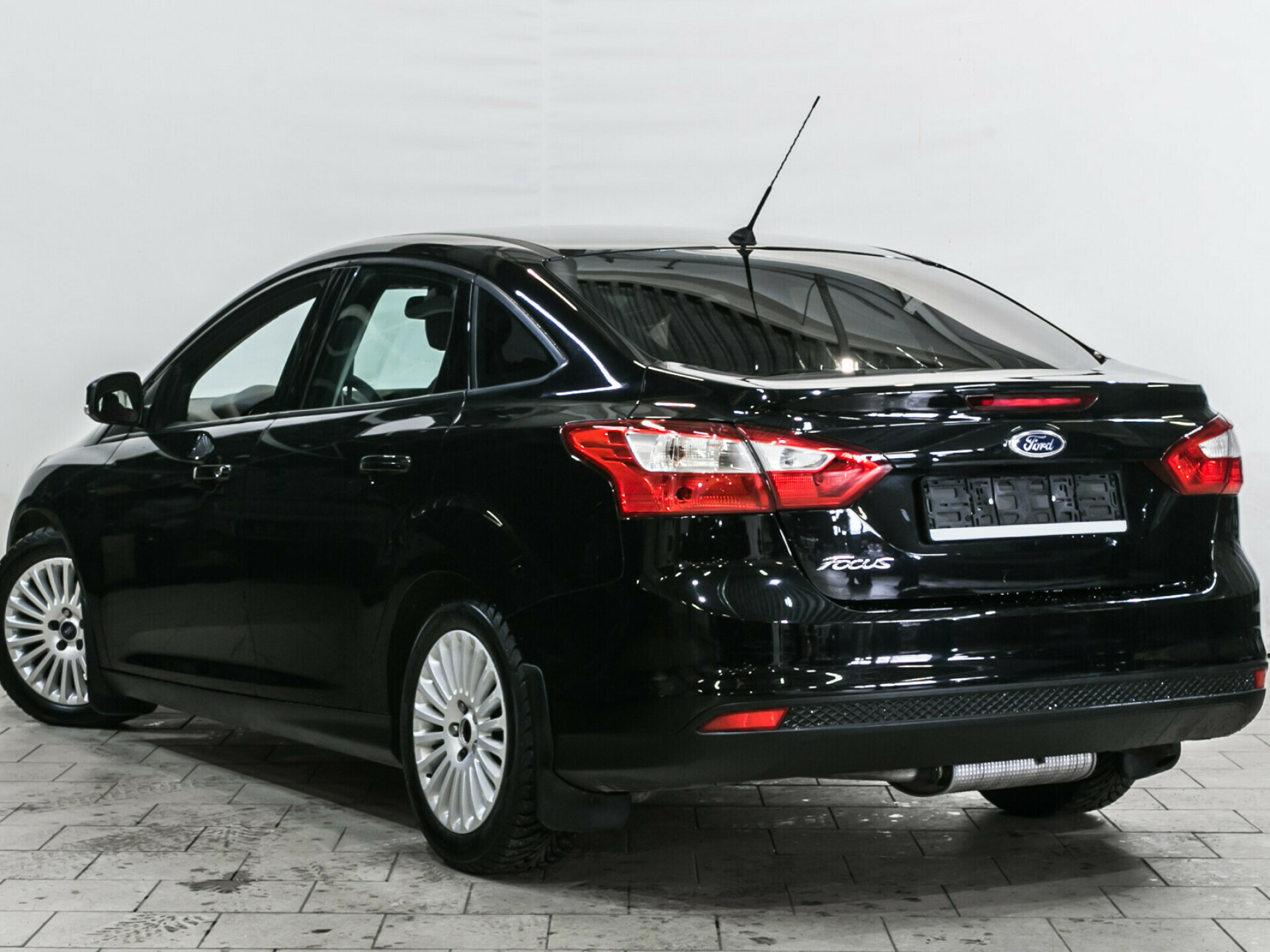 Ford Focus, III 1.6 AMT (125 л.с.)