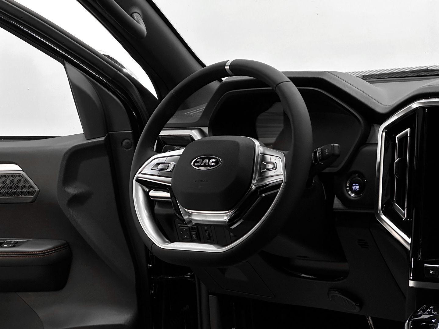 JAC T9 2.0 AT (224 л.с.) 4WD