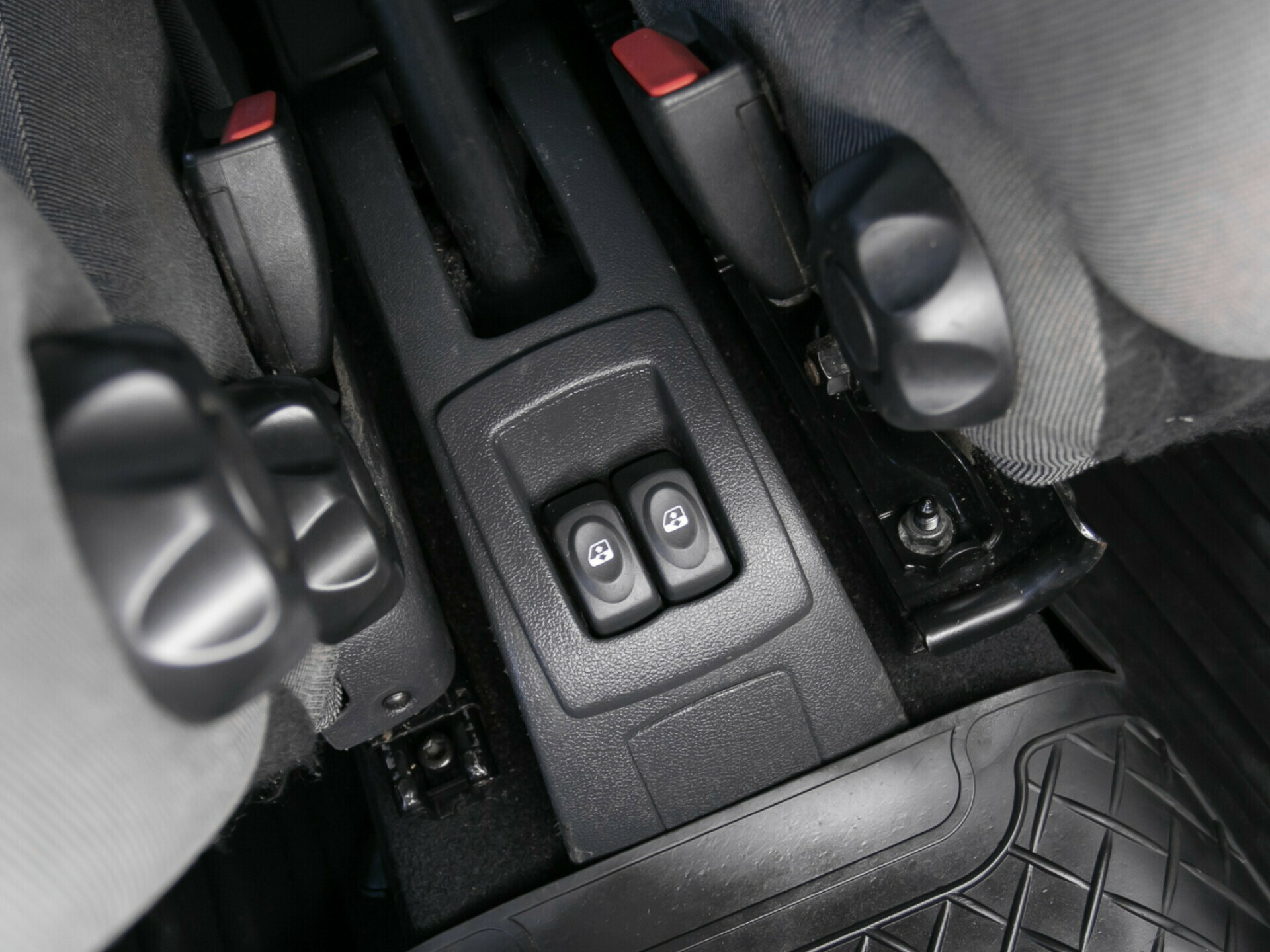 LADA (ВАЗ) Largus, I 1.6 MT (102 л.с.)