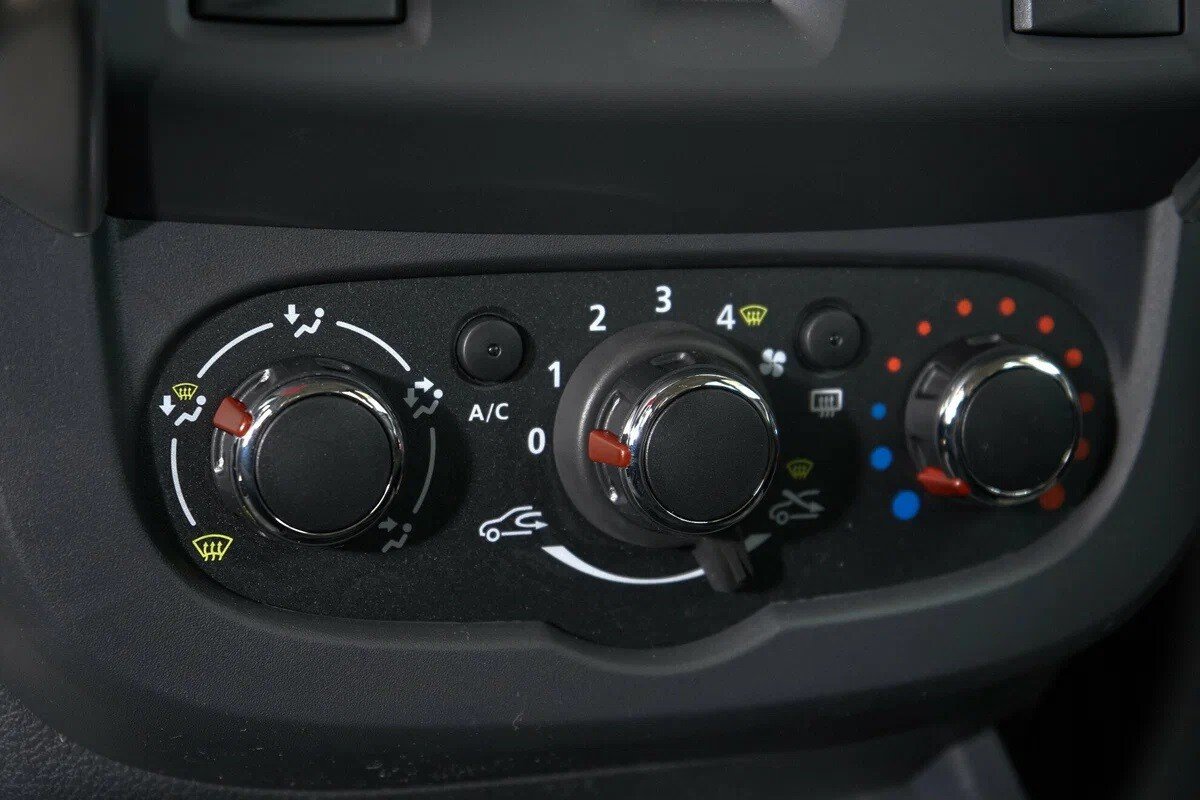 LADA (ВАЗ) Largus, I Рестайлинг 1.6 MT (106 л.с.)