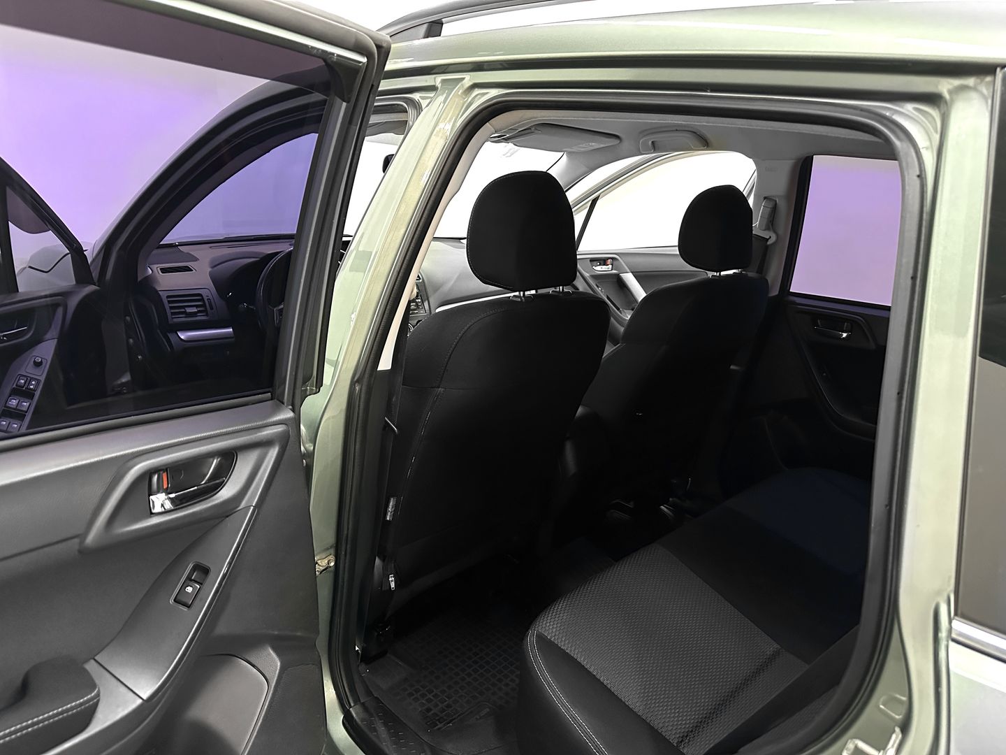 Subaru Forester, IV 2.0 CVT (150 л.с.) 4WD