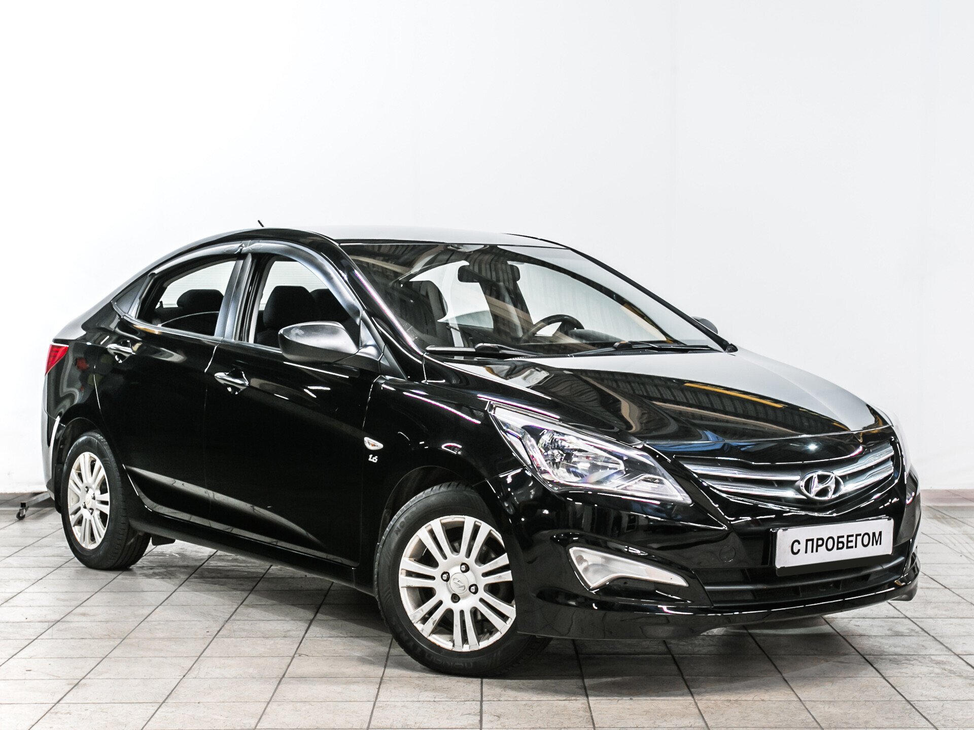 Hyundai Solaris, I Рестайлинг 1.6 AT (123 л.с.)