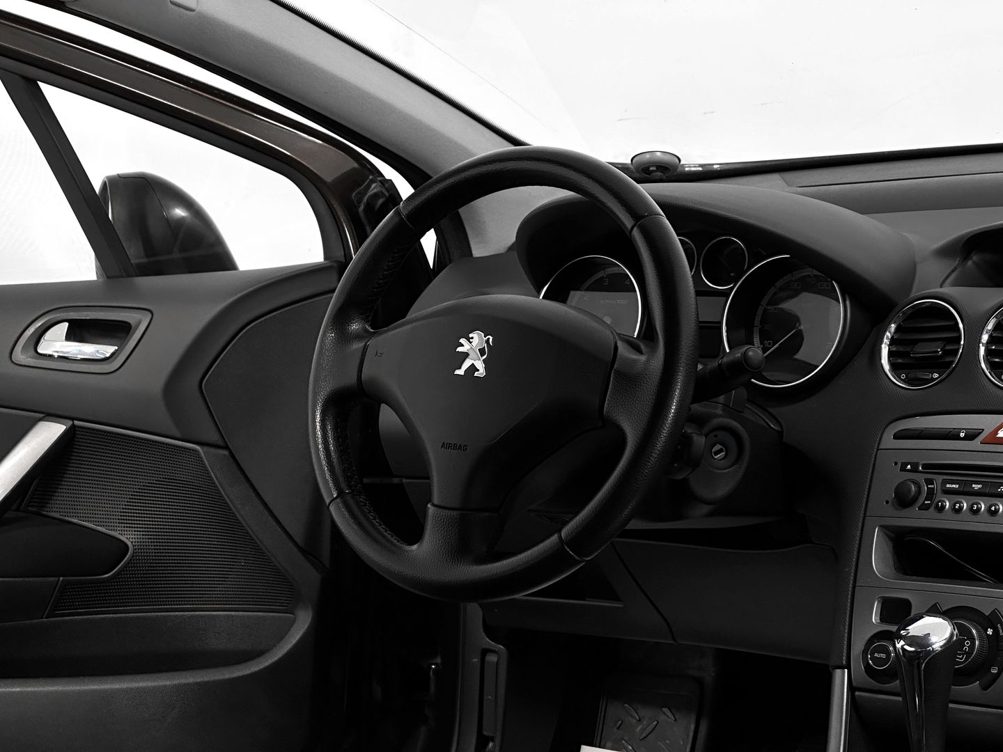 Peugeot 308, I Рестайлинг 1.6 AT (120 л.с.)