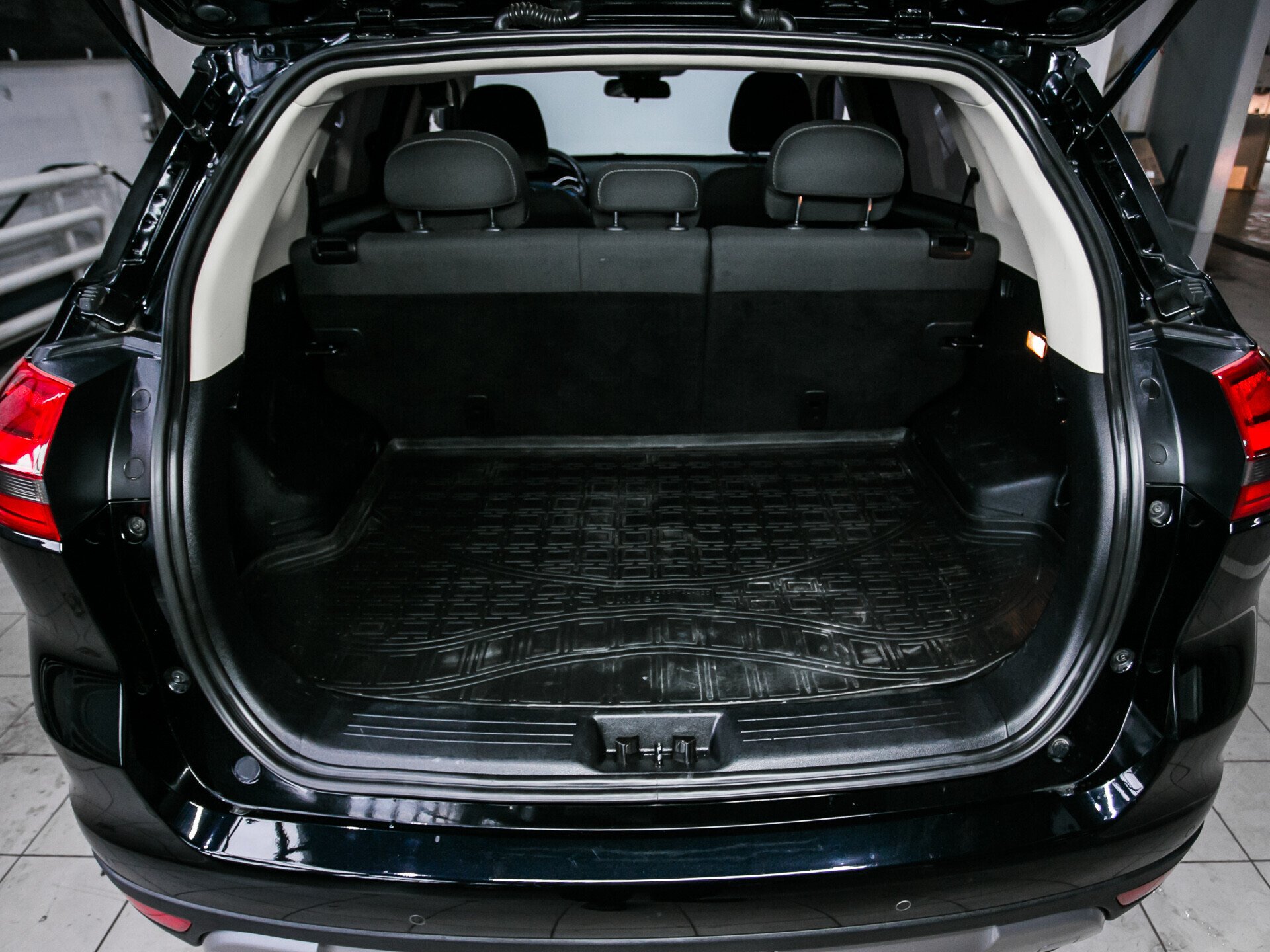 Geely Atlas, I 2.4 AT (149 л.с.) 4WD