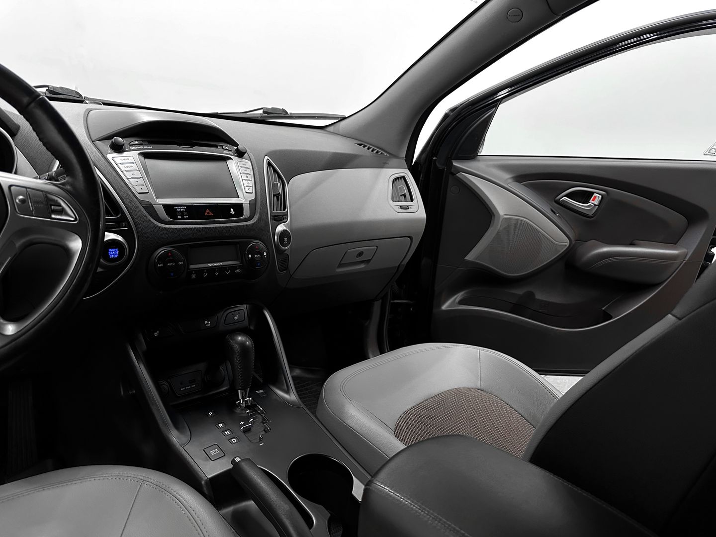 Hyundai ix35, I 2.0d AT (184 л.с.) 4WD