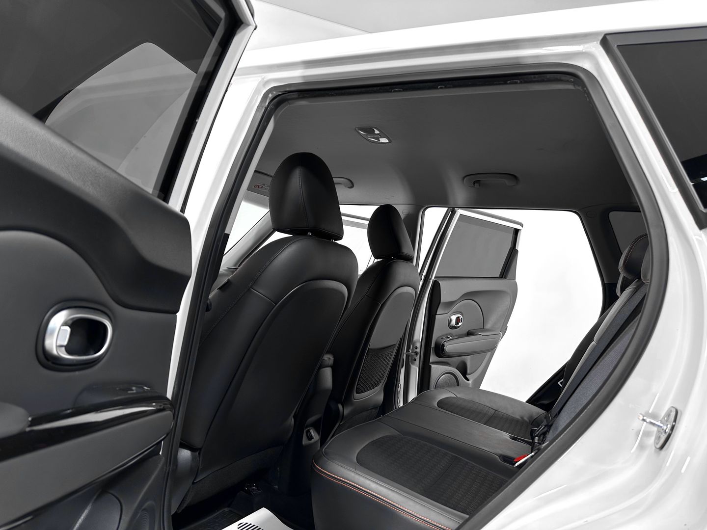 Kia Soul, II Рестайлинг 1.6 AMT (204 л.с.)