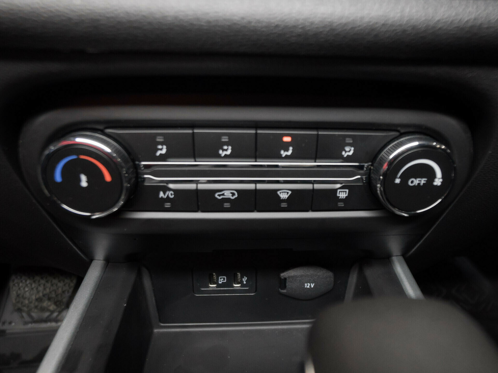 Chery Tiggo 4, I Рестайлинг 2.0 CVT (122 л.с.)