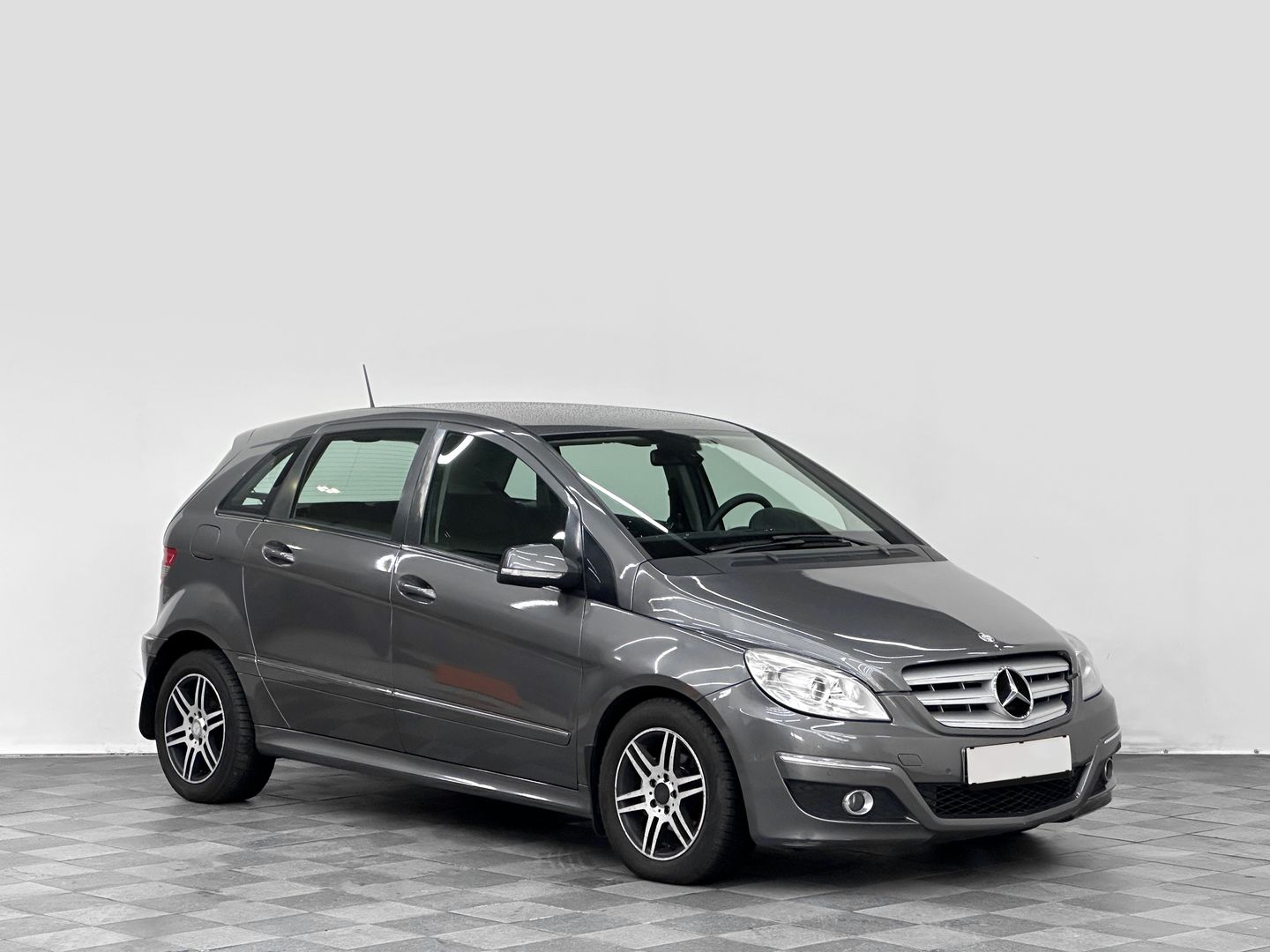 Mercedes-Benz B-Класс, I (W245) Рестайлинг 170 1.7 CVT (116 л.с.)