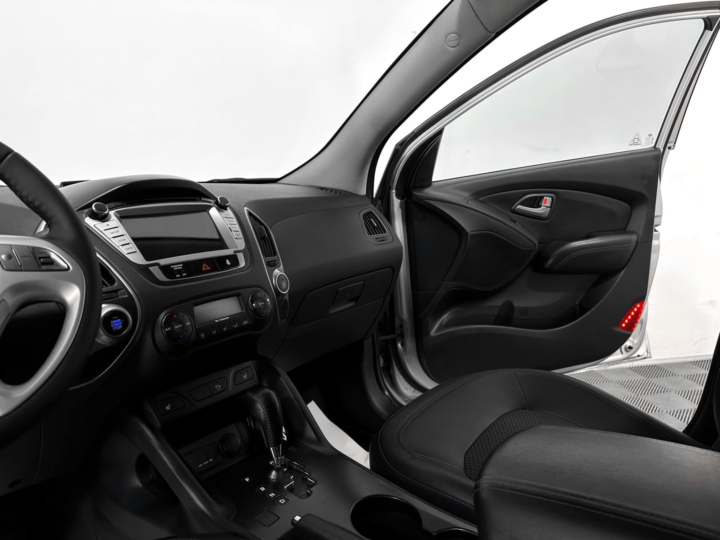 Hyundai ix35, I 2.0 AT (150 л.с.) 4WD