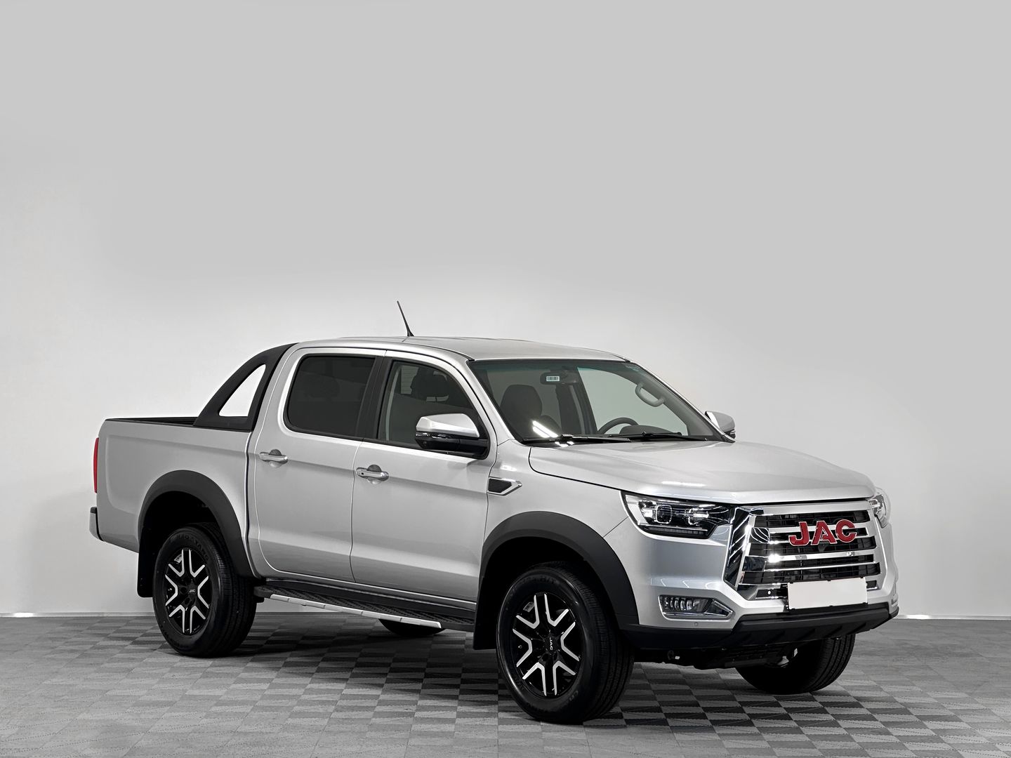 JAC T8 Pro 2.4 MT (211 л.с.) 4WD