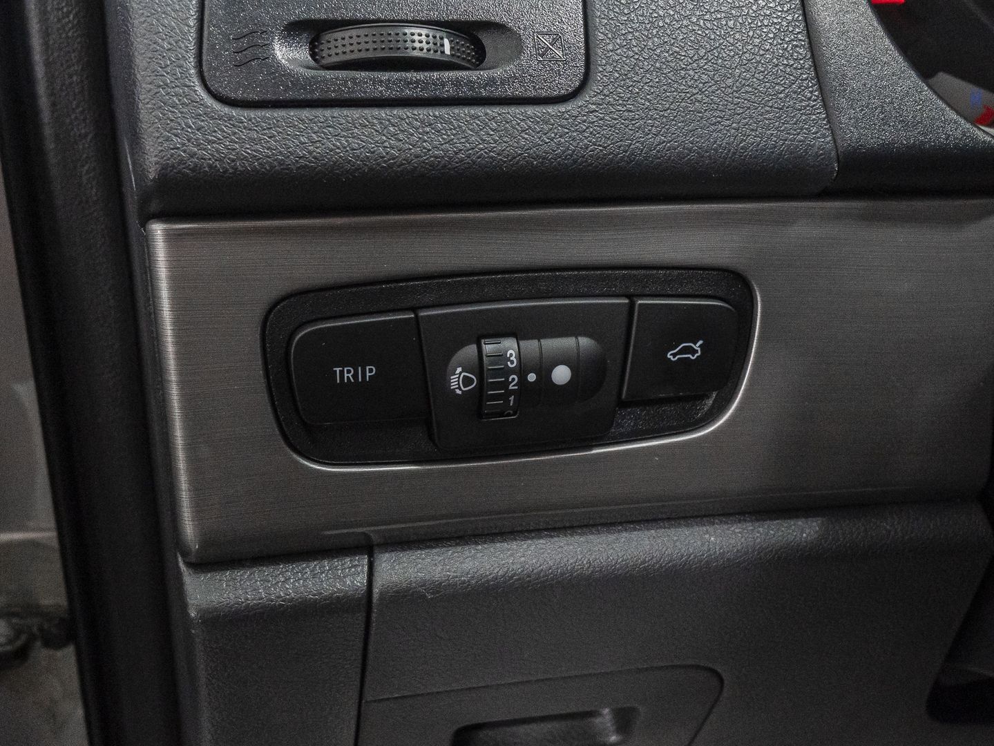 Geely Emgrand X7, I 2.4 AT (148 л.с.)