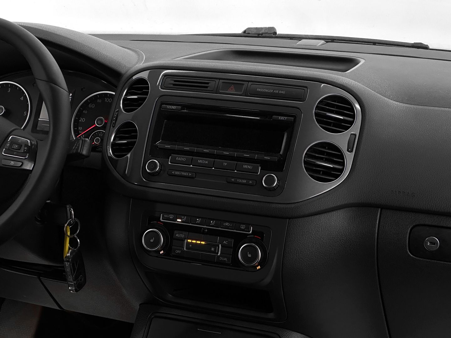 Volkswagen Tiguan, I Рестайлинг 2.0d AT (140 л.с.) 4WD