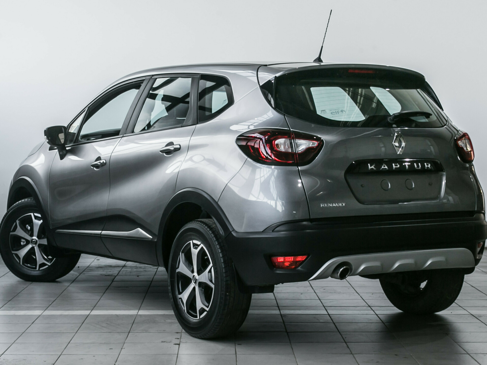 Renault Kaptur, I 1.6 CVT (114 л.с.)